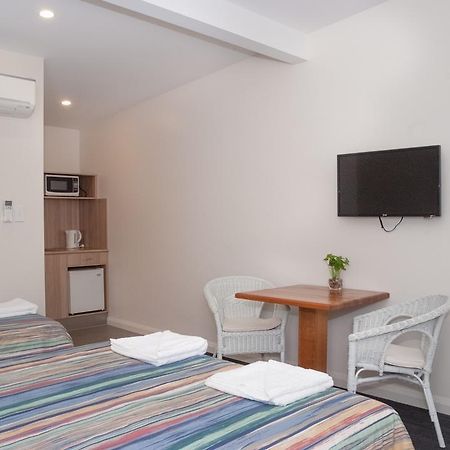 Campbell Town Hotel Motel ภายนอก รูปภาพ